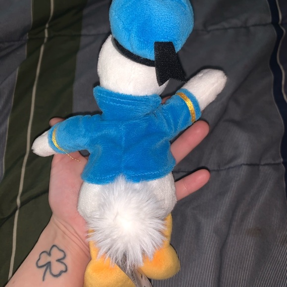 Disney Donald Duck Plush - Picture 4 of 4